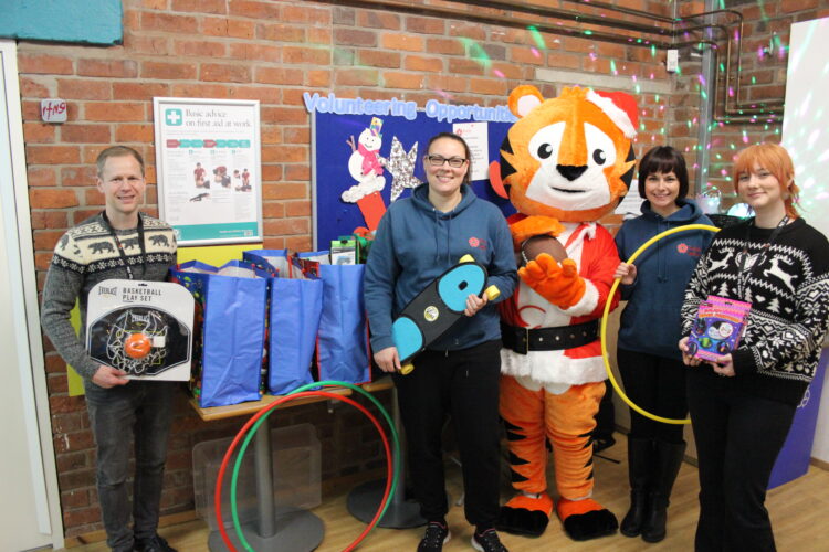 L-R, Lee Malkin Sports Development Manager at Everybody, Natalie Taylor from Ruby’s Fund, Todd the Tiger Everybody Mascot, Stephanie Garner from Ruby’s Fund & Hannah Whitley Grants and Funding Lead at Everybody